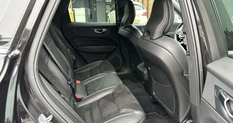Volvo XC 60 cena 139900 przebieg: 74400, rok produkcji 2018 z Pabianice małe 79
